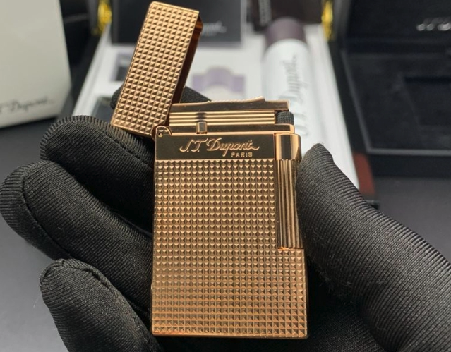 신흥사다이렉트 레플리카: 고품질 레플리카로 누리는 럭셔리 라이프의 매력