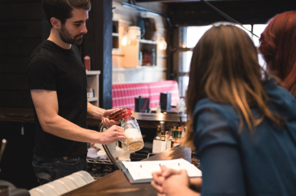 Keeping Orders Moving Smoothly Between Counter and Kitchen