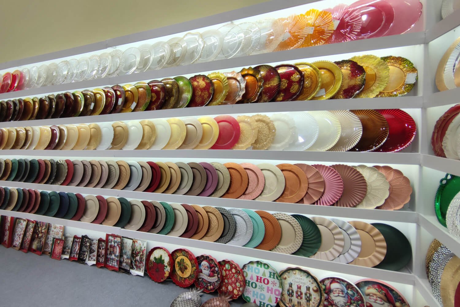 Leading Plastic Charger Plate Manufacturers for Global Markets